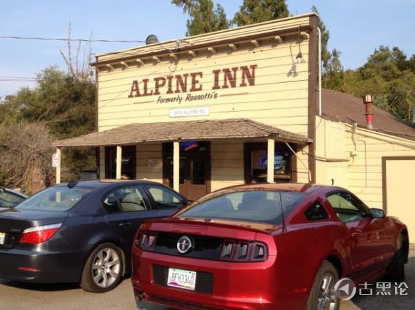 互联网是谁发明创造的？ Alpine Inn Rossotis free reuse.jpg